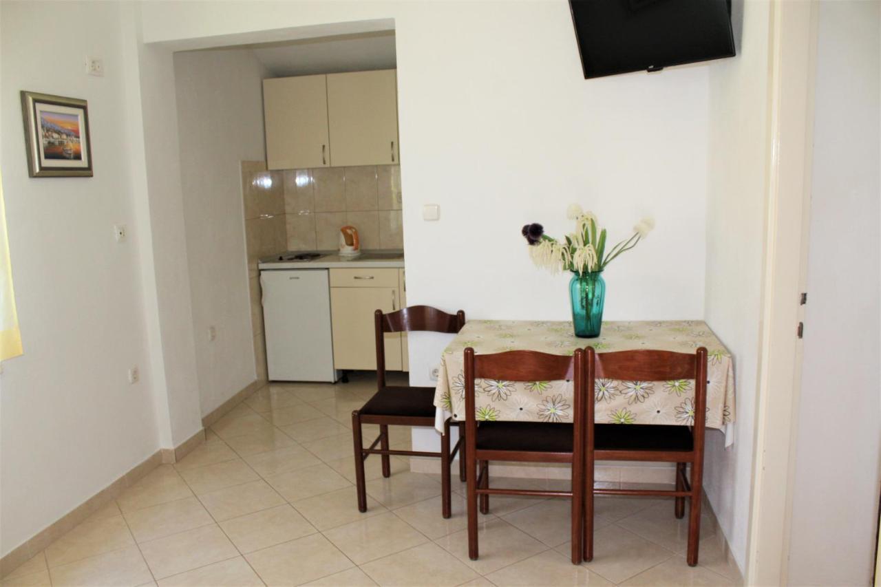Apartments Raos Makarska Bagian luar foto